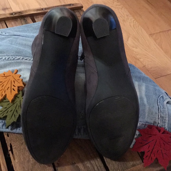 ANKLE BOOTS: Amelia Grace - Picture 6 of 7